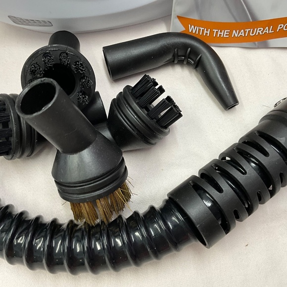 Handheld Steam Cleaner - Picture 3 of 7